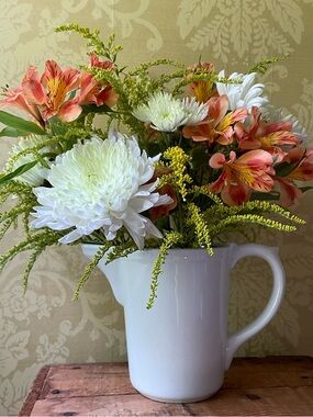 Williams Sonoma Pantry Essentials White Pitcher